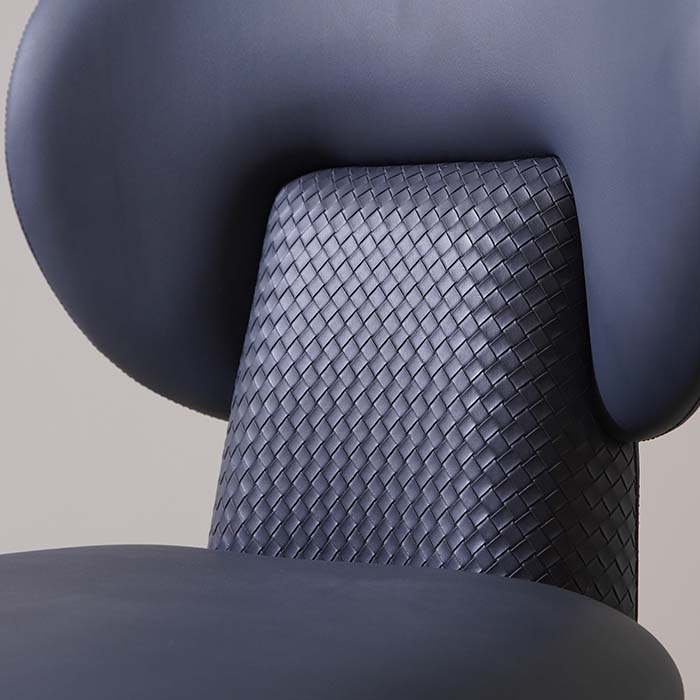 Moderne donkerblauwe lederen gestoffeerde U-vormige eetkamerstoelen zonder armleuningen