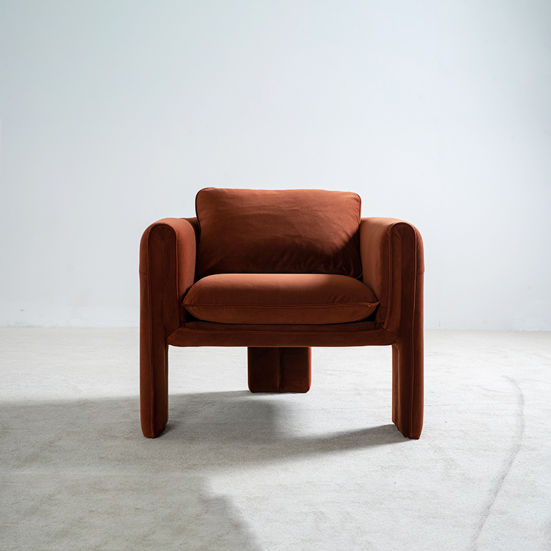 Moderne fluwelen gestoffeerde fauteuil 